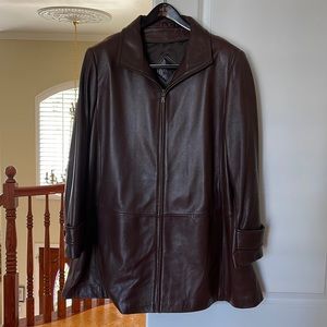 Gorgeous lamb leather car coat. EUC